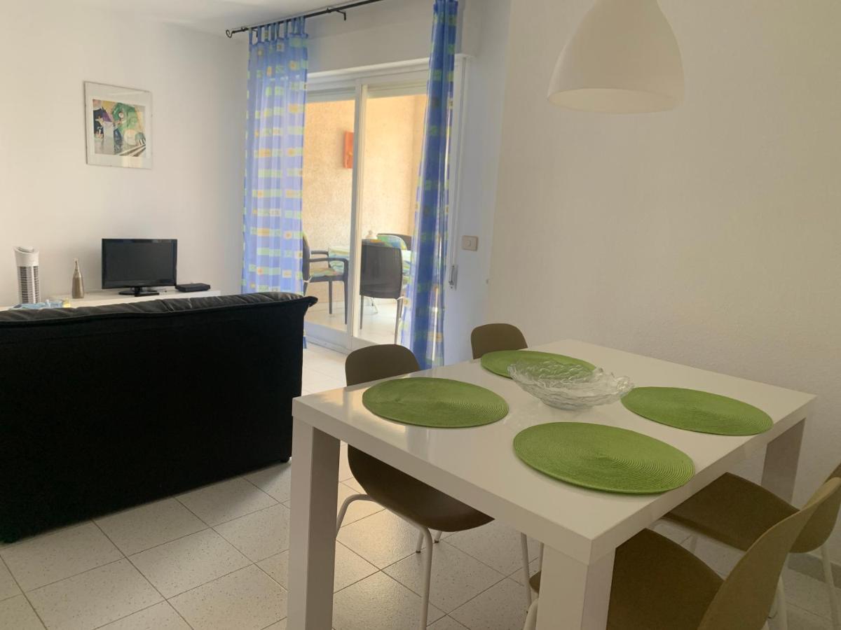 Piso Vacacional Con Piscina En Benicassim Apartman Kültér fotó